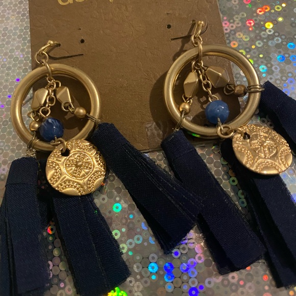 Dauplaise NY Gold and Blue Tassel Earrings - Picture 3 of 6